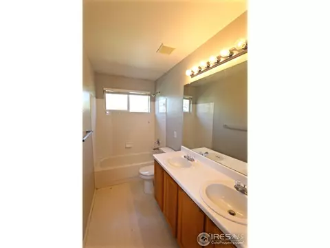 3255 E 105th Pl, Northglenn, CO 80233 photo 13