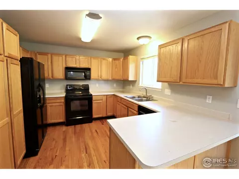 3255 E 105th Pl, Northglenn, CO 80233 photo 5