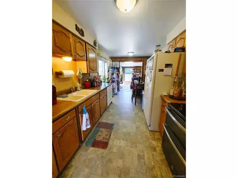 8482 Chase St, Arvada, CO 80003 photo 10