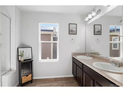 15762 E Warner Dr, Denver, CO 80239 photo 29