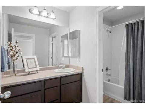 15762 E Warner Dr, Denver, CO 80239 photo 23