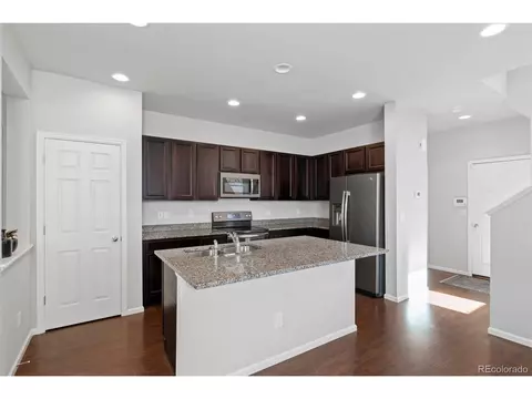 15762 E Warner Dr, Denver, CO 80239 photo 13