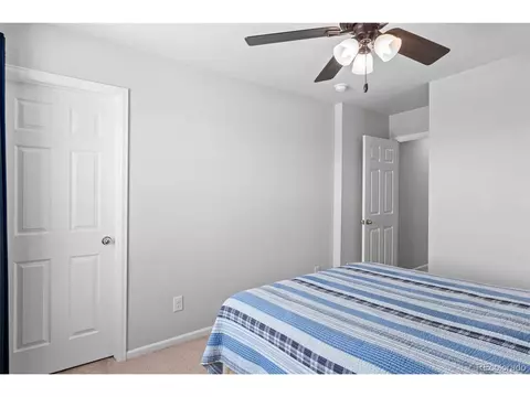 15762 E Warner Dr, Denver, CO 80239 photo 22