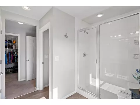 15762 E Warner Dr, Denver, CO 80239 photo 30