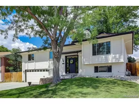 2221 S Arbutus Ct, Lakewood, CO 80228