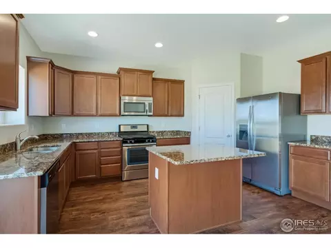 11178 Charles St, Firestone, CO 80504 photo 2
