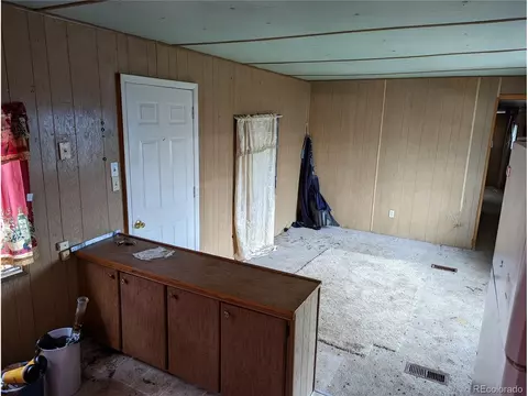 230 S Cherry St, Bennett, CO 80102 photo 4