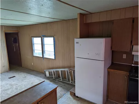 230 S Cherry St, Bennett, CO 80102 photo 5