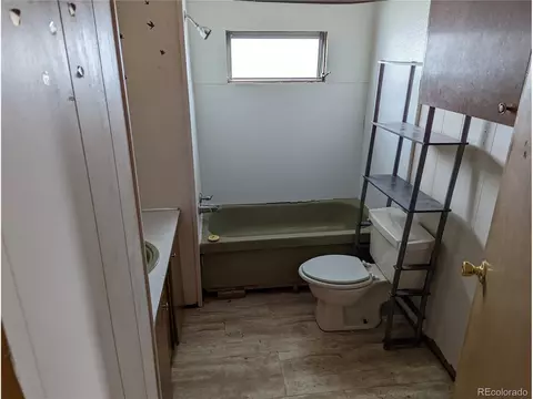 230 S Cherry St, Bennett, CO 80102 photo 9