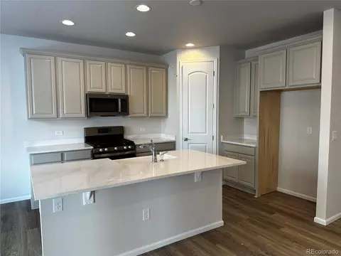 21015 E Radcliff Pl, Aurora, CO 80015 photo 2