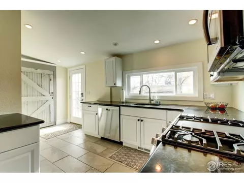 2448 Pine St, Boulder, CO 80302 photo 18