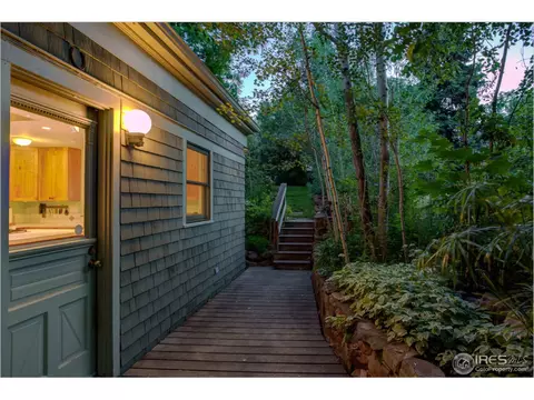 421 Mountain View Rd, Boulder, CO 80302 photo 3