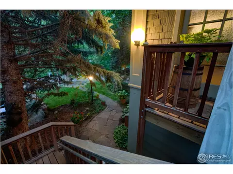 421 Mountain View Rd, Boulder, CO 80302 photo 9