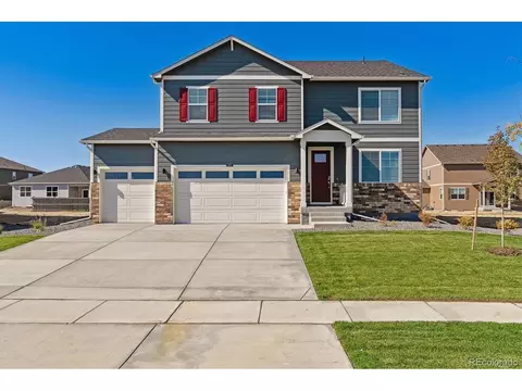 4211 Sandstone Dr, Longmont, CO 80504