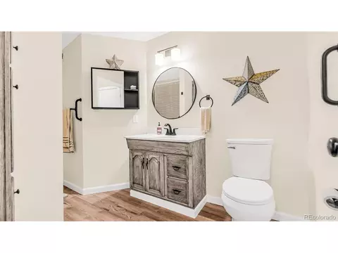 Bath - 581 Bent Ave, Akron, CO 80720 photo 1 of 1