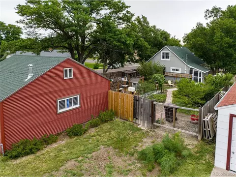 Exterior - 581 Bent Ave, Akron, CO 80720 photo 2 of 6