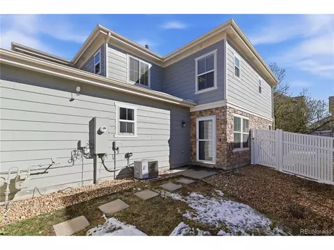 Exterior - 17262 E Kansas Dr, Aurora, CO 80017 photo 1 of 2