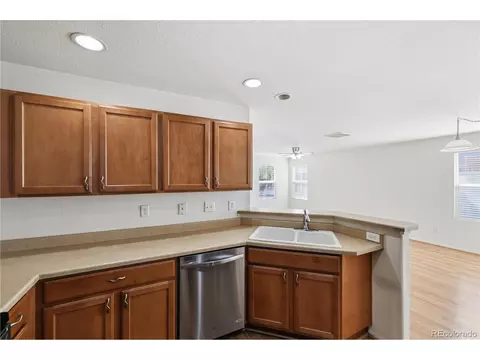 Kitchen - 17262 E Kansas Dr, Aurora, CO 80017 photo 2 of 2
