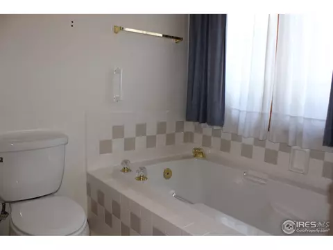 1207 Sharlyn Ct, Evans, CO 80620 photo 11