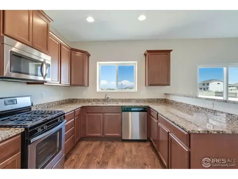 5613 Tumbleweed Ave, Longmont, CO 80504 photo 2