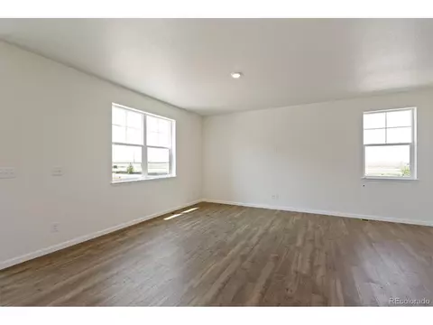 27524 E 1st Pl, Aurora, CO 80018 photo 6