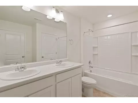 27524 E 1st Pl, Aurora, CO 80018 photo 23