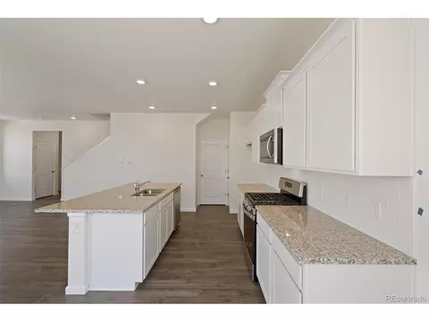 27524 E 1st Pl, Aurora, CO 80018 photo 11