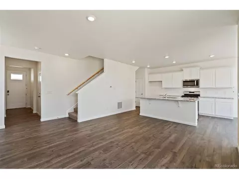 27524 E 1st Pl, Aurora, CO 80018 photo 3