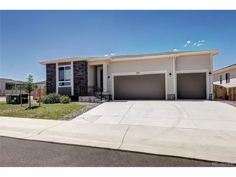 1714 Castle Vista Way, Castle Rock, CO 80104