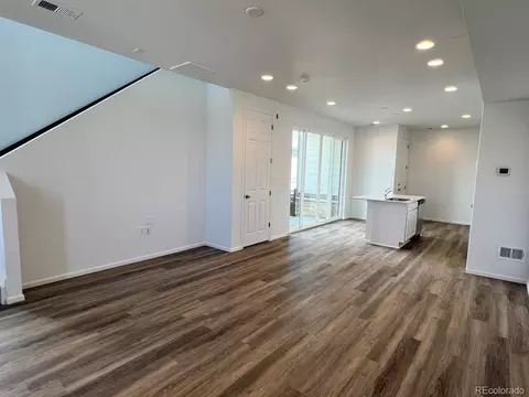 21131 E 67th Ave, Aurora, CO 80019 photo 3