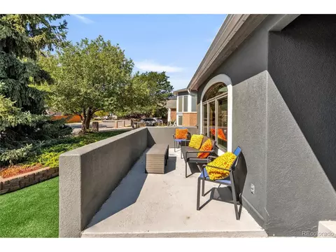 15701 E 7th Ave, Aurora, CO 80011 photo 2