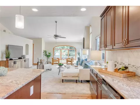 15701 E 7th Ave, Aurora, CO 80011 photo 7