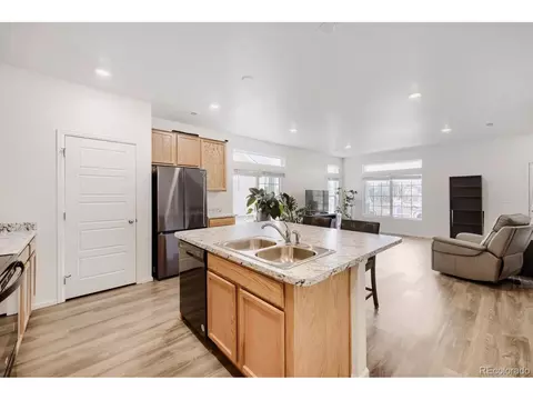 Kitchen - 17809 E 103rd Ave, Commerce City, CO 80022 photo 2 of 5