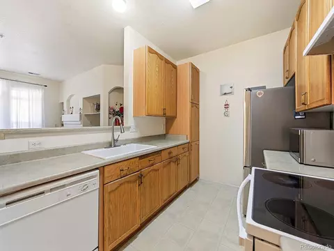 Kitchen - 14261 E 1st Dr #108, Aurora, CO 80011 photo 4 of 5
