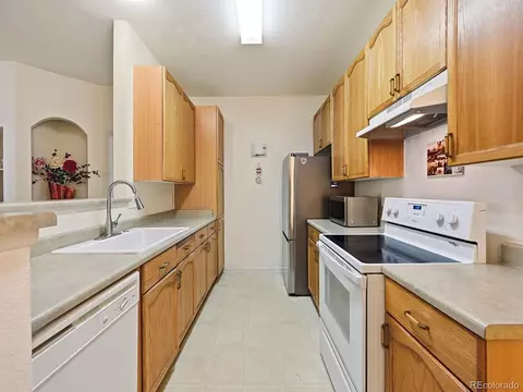 Kitchen - 14261 E 1st Dr #108, Aurora, CO 80011 photo 2 of 5