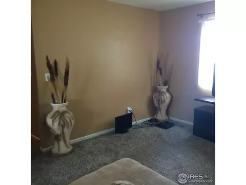1122 E 24th St Ln, Greeley, CO 80631 photo 3