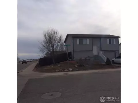 1122 E 24th St Ln, Greeley, CO 80631 photo 2