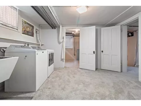 2377 Cherry St, Denver, CO 80207 photo 28