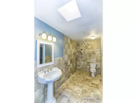 1225 E 4th Ave, Longmont, CO 80504 photo 11