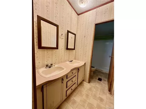 149 S Sunset Ave, Rangely, CO 81648 photo 12