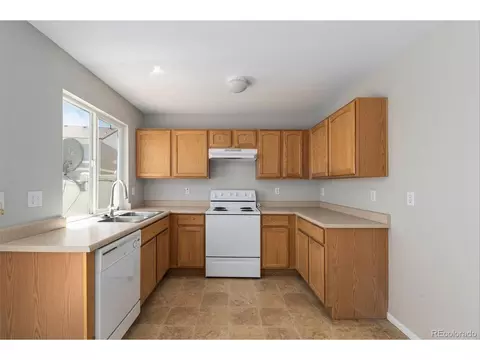 21266 E 55th Pl, Denver, CO 80249 photo 2
