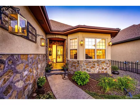 2045 Vineyard Dr, Windsor, CO 80550 photo 2