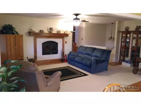 4908 Beverly Dr, Berthoud, CO 80513 photo 2