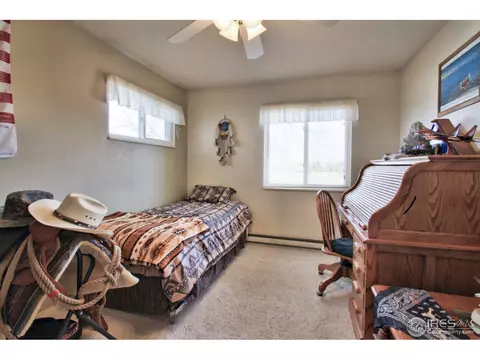 4908 Beverly Dr, Berthoud, CO 80513 photo 10