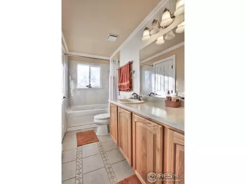4908 Beverly Dr, Berthoud, CO 80513 photo 9