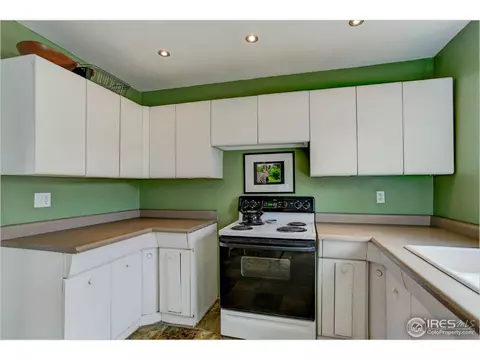 375 27th St, Boulder, CO 80305 photo 9