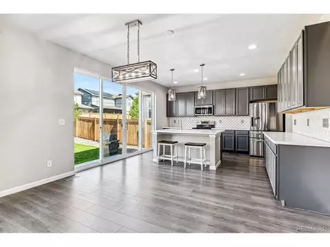 27819 E 7th Pl, Aurora, CO 80018 photo 9