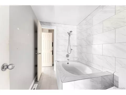 Undisclosed, Aurora, CO 80013 photo 15