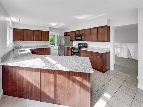 10898 E Harvard Dr, Aurora, CO 80014 photo 6