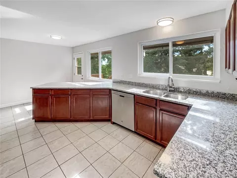 10898 E Harvard Dr, Aurora, CO 80014 photo 11